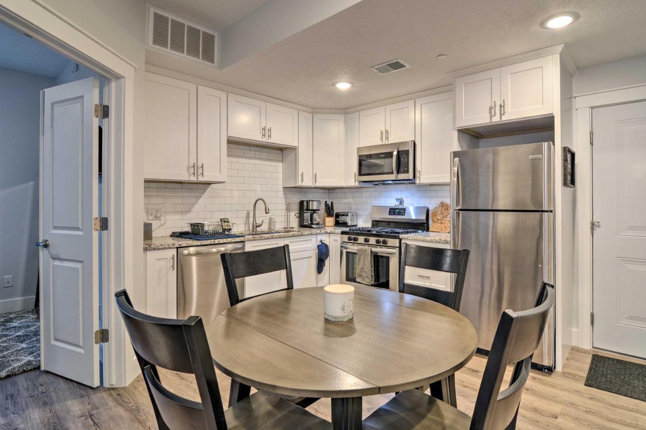 Modern Traverse City Condo About 1 Mi To Bay! Exterior photo