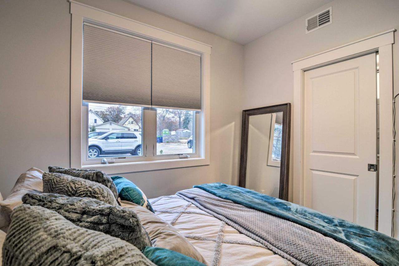 Modern Traverse City Condo About 1 Mi To Bay! Exterior photo